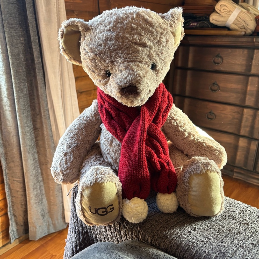 Ugg Teddy Bear - Picture 6 of 8